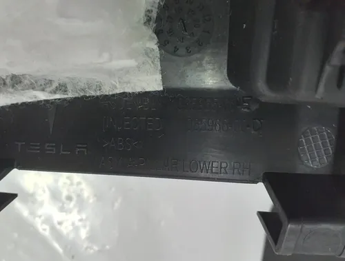 Облицювання стійки A нижня права Tesla model X 1035965-00-E