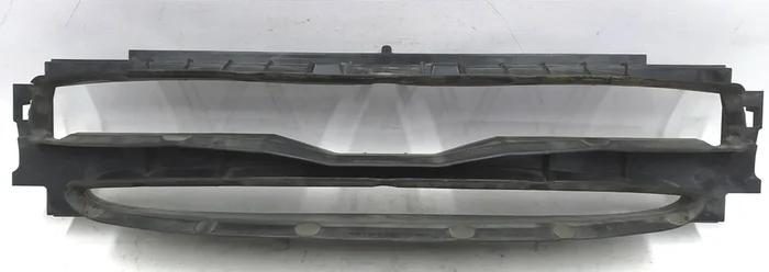 1 1038208-00-A z フロント ラバー センター ラジエーターの損傷 (レーダーの下) テスラ モデル S 1038208-00-B