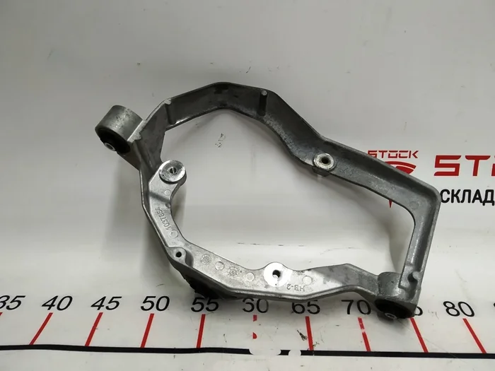 7 Suporte para compressor de ar condicionado Tesla modelo S REST 1038521-99-F