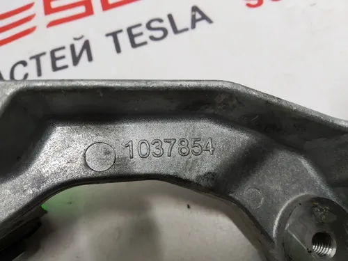 7 Suporte para compressor de ar condicionado Tesla modelo S REST 1038521-99-F