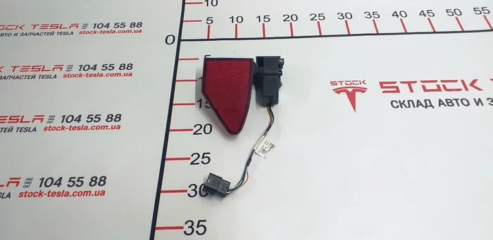 10 Sestava krytu elektrického nabíjecího portu Tesla model X S REST 1038548-00-I