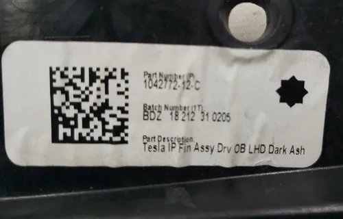 1042773-13-C Embellecedor decorativo para panel central, lado derecho del conductor ROBLE NATURAL Tesla modelo X 1042771-13-E