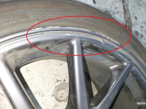 1 Колесо в сборе с повреждением (диск18*8.5J AERO шина Michelin Primacy 235/45 R18 датчик TPMS протектор 5,94 мм) Tesla model 3 1234221-00-C