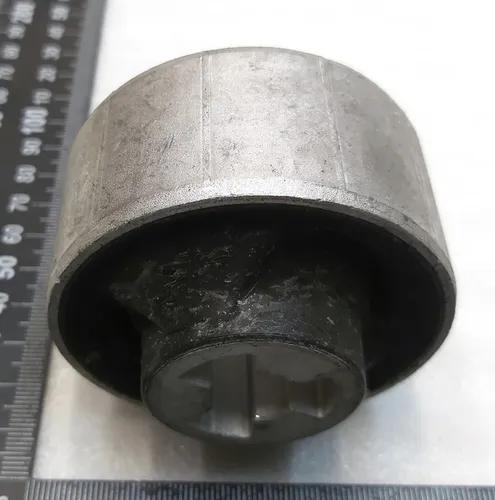 Silent block del brazo de suspensión inferior delantero (banana) 70mm Tesla modelo 3, modelo Y 1044354-1044359