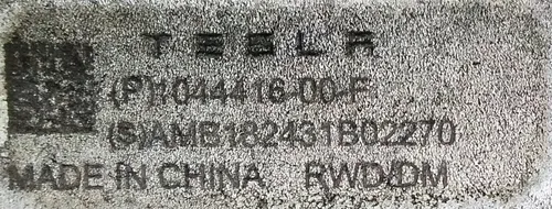 1 1044416-00-F a Bakre höger knog (tapp) Tesla modell 3 1044411-00-F