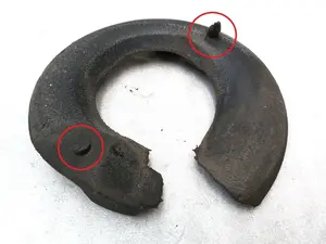 背面の下部（ラバー）スプリング（ダメージ付き）テスラモデル3、モデル3 2024年1月、モデルY 10444479-00-E