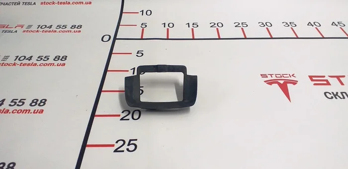 4 Gummi radarhus Tesla model S 1046827-00-A