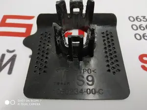 Parktronic 장착 브래킷 S9 Tesla 모델 S 1048524-00-B