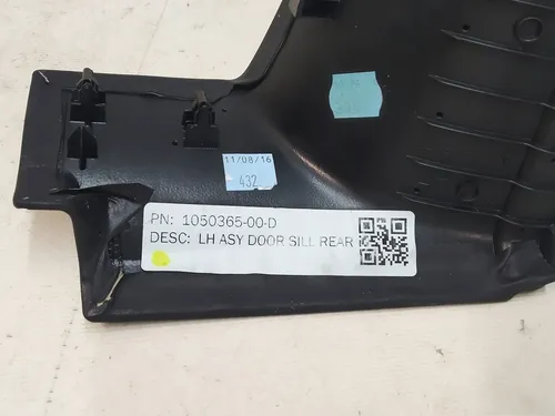 غطاء الباب الخلفي الأيسر Tesla Model X 1050365-00-E