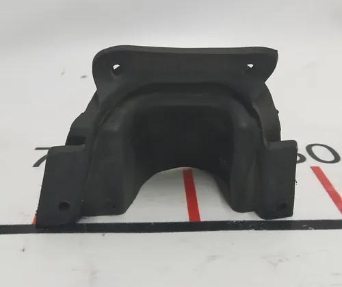 Заглушка парктроніка S1 ліва гумова RWD Tesla model S 1050980-00-A