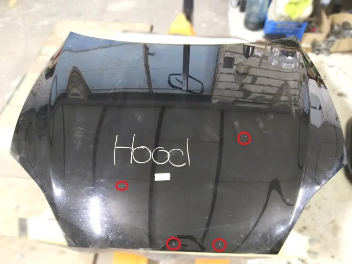 1 Капот (дві петлі) PBSB із пошкодженням RWD Tesla model S 1051875-E0-G