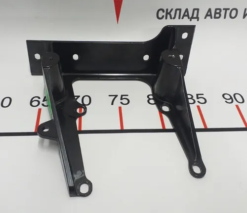 Кронштейн кріплення стійки В лівий Tesla model X 1052517-00-J