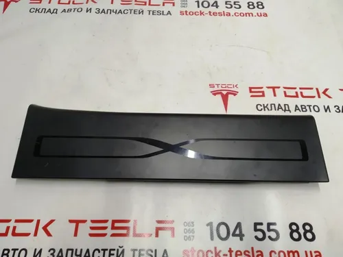 ASY, RH WELCOME PLATE, MX Tesla model X 1053195-00-F