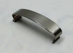 Halterung (Clip) Abdeckung des Zentralkühlers Tesla Model X 1055169-00-A