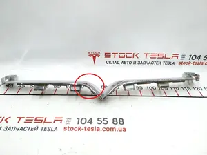 4 Накладка V-подібна декоративна переднього гриля хром (пташка) Tesla model S REST 1065233-00-D