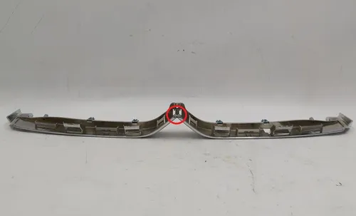 4 شواية أمامية مزخرفة بالكروم على شكل حرف V مع تلف Tesla Model S REST 1065233-00-D