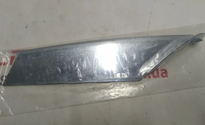 13 1056378-00-С ps Grommet, cromato in alto a sinistra NOVITÀ Tesla modello S REST non originale 1056378-00-C