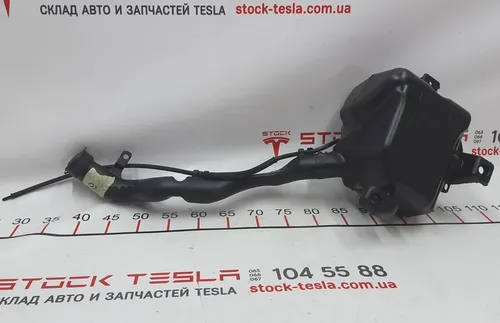 Sestava nádržky ostřikovače čelního skla Tesla model X 1056761-99-H