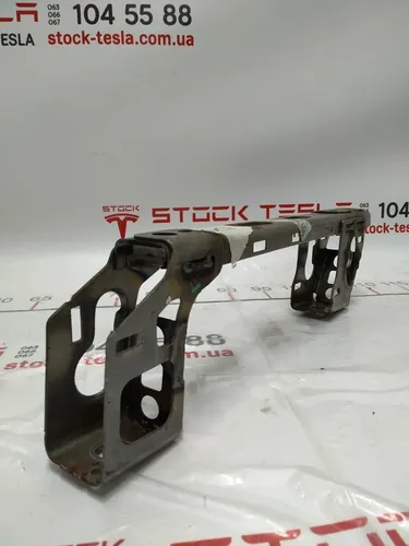 1 Sædemonteringsbeslag foran venstre/højre Tesla Model X 1057164-00-D