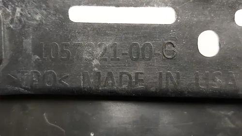 16 Onderste achterbumperbekleding (lip) gespoten PBSB Tesla model S REST 1057321-00-C