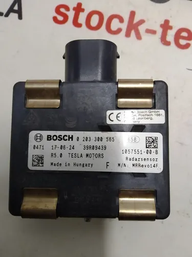 1 Радар автопілота АП 2.0 Tesla model X S REST 1057551-00-B