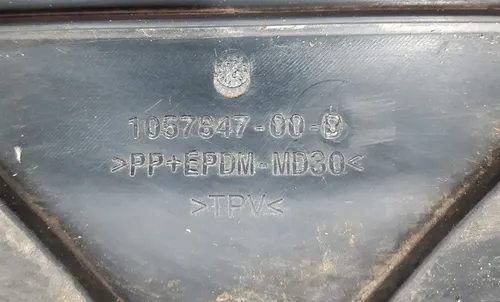 12 Diffuseur avant radiateur refroidissement principal avec dommage Tesla model S REST 1057847-00-E