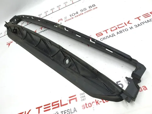 12 扩散器前冷却散热器主特斯拉模型 S REST 1057847-00-E