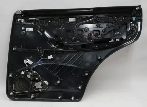 1 1058003-22-I z Conjunto de puerta trasera izquierda PREM PUR CREAM Tesla modelo X 1058003-22-K. El kit incluye piezas con números de pieza: 1035826-23-B, 1035505-00-E, 1038205-00-G, 1036643-00-C, A2049058202, 1099611-00-B (D), 1054113-00-A, 1004833 - 00