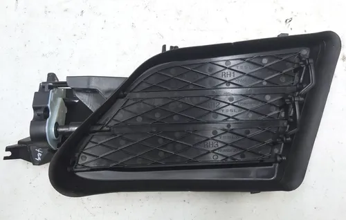 18 Prawa obudowa przelotki, w komplecie z NOWYM modułem Tesla model S REST 1058007-00-J