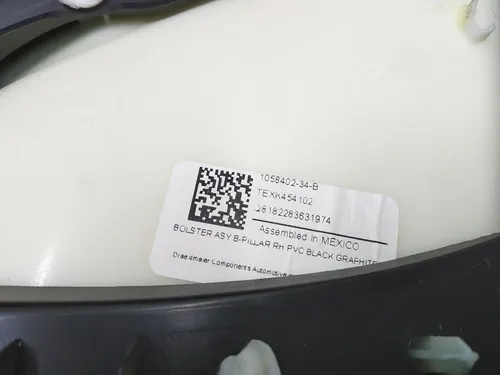 14 B 柱装饰右下 PUR BLACK GRAPH Tesla 模型 S REST 1024631-S1-G