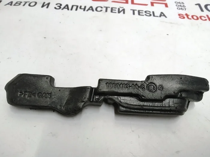 Schaumstoffpolster Spiegel äußere Tür vorne rechts Tesla Model S, Model S REST 1060403-00-C