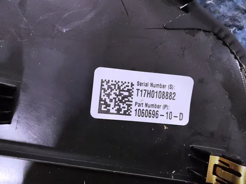 8 Torpedopaneel (zwart kunstleer) PUR/PUR BLK Tesla model S, model S REST 1060695-10-D