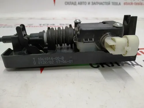 6 Motorhaubenschlossantrieb elektrisch rechts Tesla Modell S REST 1061814-00-E