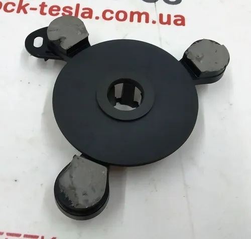 用于右后门 Tesla 型号 X 的径向超声波传感器外壳 1075448-00-C