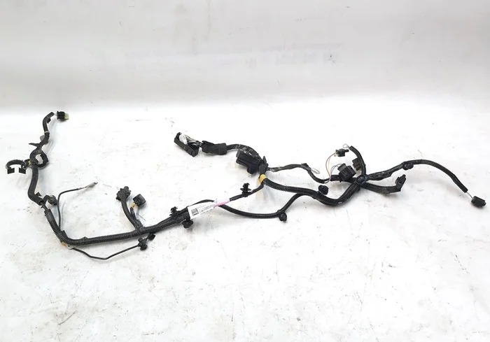 Elektrische bedrading van een 12V-batterij met sporen van oxidatie Tesla model 3 1068767-00-G