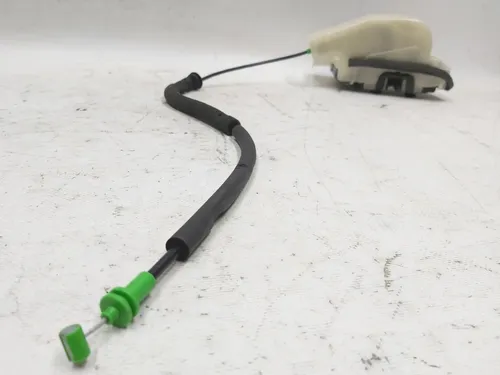 1 Замок дверей передньої правої у зборі Tesla model 3 1068963-00-M