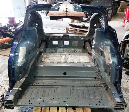 Zadní sestava karoserie s hřebenem Tesla model X 1036506