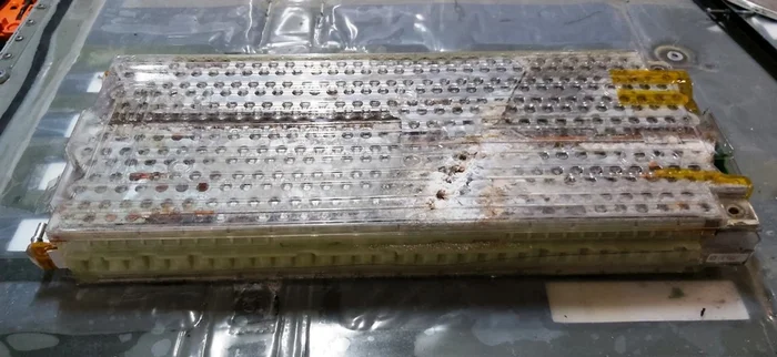 Модуль основної батареї 90 kWh FLEX HC-CELL без плати BMB некондиція Tesla model S REST, model X 1071954-00-B