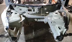 Satz vordere innere Karosserieteile (Mündung) Tesla Modell 3 1075042-00-Z