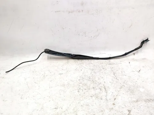 Brazo limpiaparabrisas derecho con línea dañada Tesla modelo 3 1076729-00-B