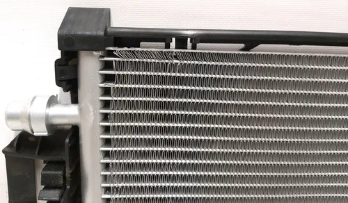 Radiateur de refroidissement principal Tesla modèle 3 1077082-00-C