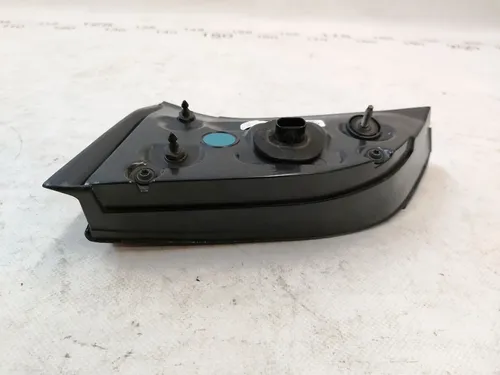 Venstre intern lampe 3 ben Tesla MODEL 3 (USA), MODEL Y (GLOBAL) 1077401-00-F