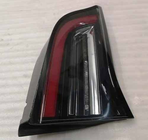 Linker binnenlamp EU 3 pin Tesla Model 3 1077403-00-C