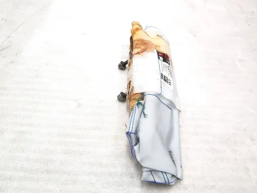 부식 흔적이 있는 운전석 에어백 테슬라 모델3 7654322-01-B