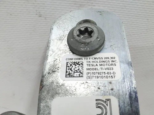 前排驾驶员安全带（用于修复） Tesla Model S REST 1079275-03-D