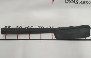 بطانة رفرف الطين الأمامي الأيمن AWD تسلا موديل S REST 1079568-00-A