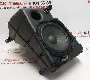 Subwoofer Tesla modelo 3 1079747-00-D