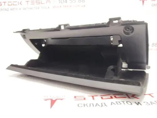 4 Бардачок (бардачок) BLK BASE Tesla Model 3, Model Y 1083340-00-H