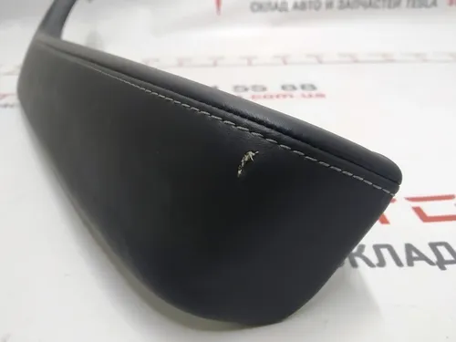 14 1085125-00-D Bracciolo scheda porta anteriore destra (danneggiato) Tesla model 3 1090411-01-H