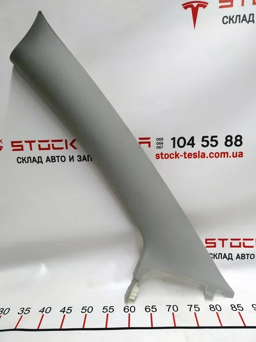 1086237-91-I Moldura del pilar A superior izquierdo Tesla modelo 3 1086237-91-J